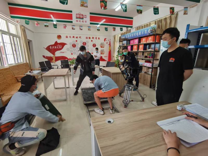 追星女孩心理学分析报告：瓜州县广告片拍摄公司揭秘饭圈应援式传播逻辑